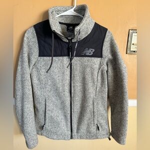 Like new, new balance sweater